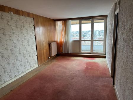 photo logement Mantes la Ville apres nettoyage diogene